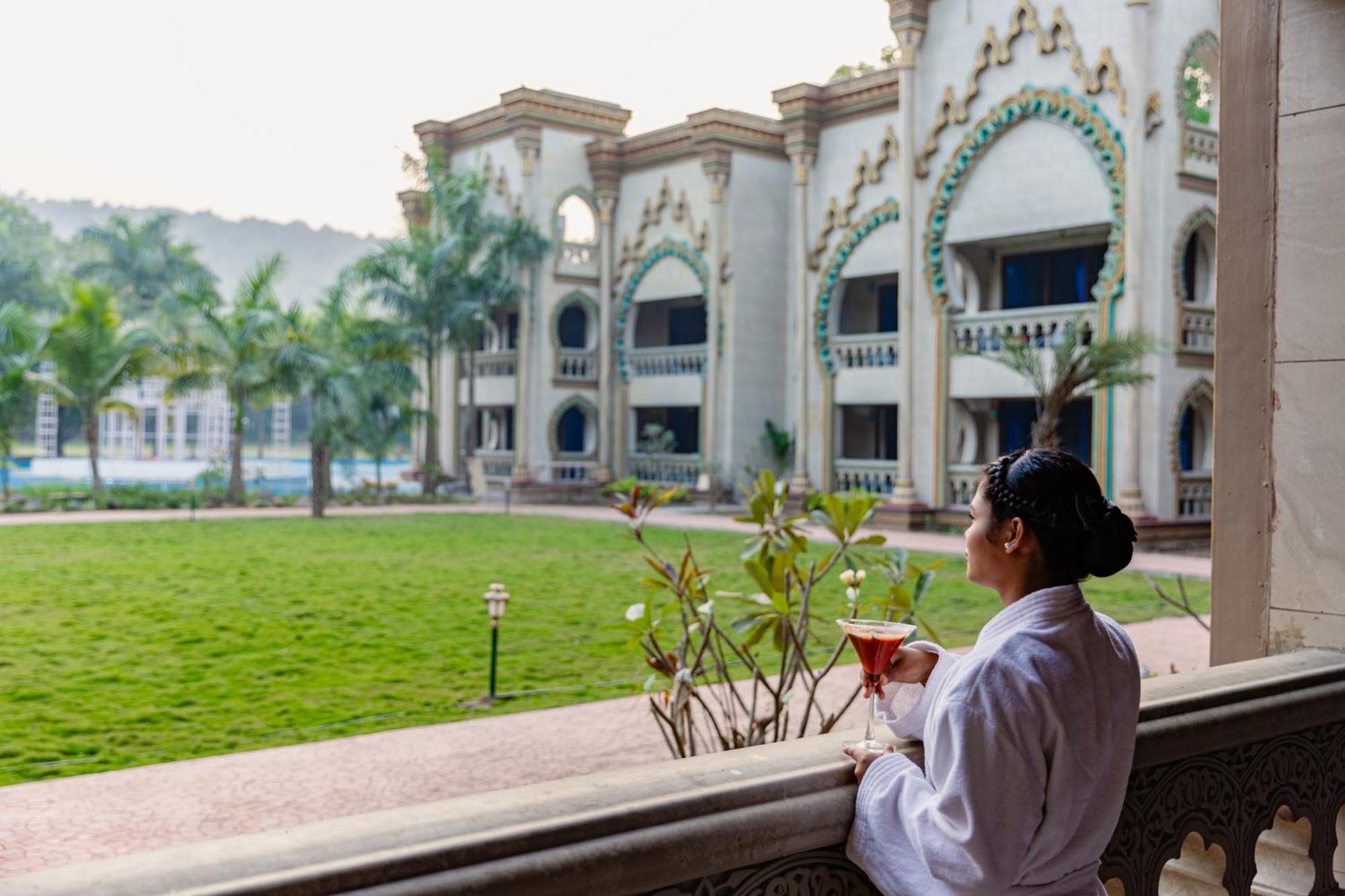 Shilp Wellness Resort And Spa Panvel Eksteriør bilde